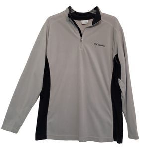 Men's Columbia Quarter Zip Long Sleeve Grey and Black Fleece Pullover, Size Med.